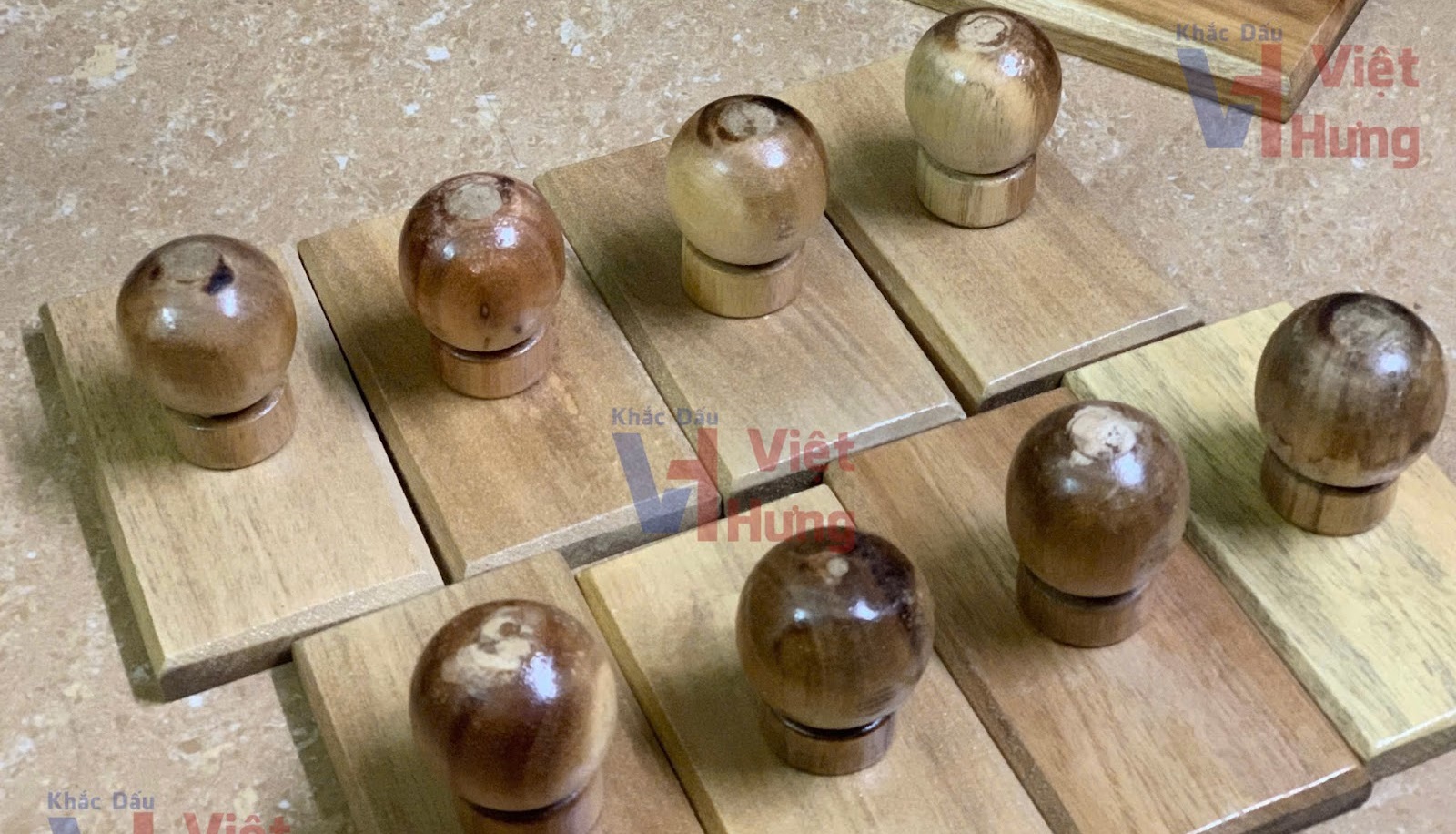 giá làm con dấu tròn